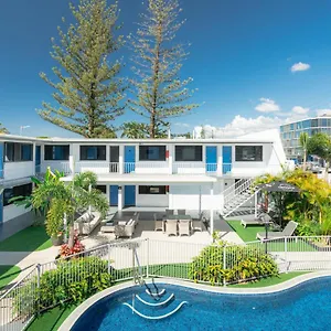 Montego Mermaid *** Gold Coast